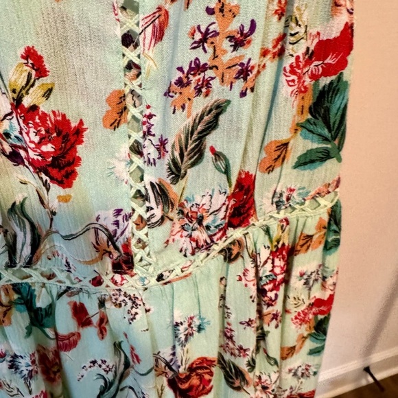 Label of Love ATL Floral Halter Low Back Fresh Mint Dress Medium - Picture 4 of 10